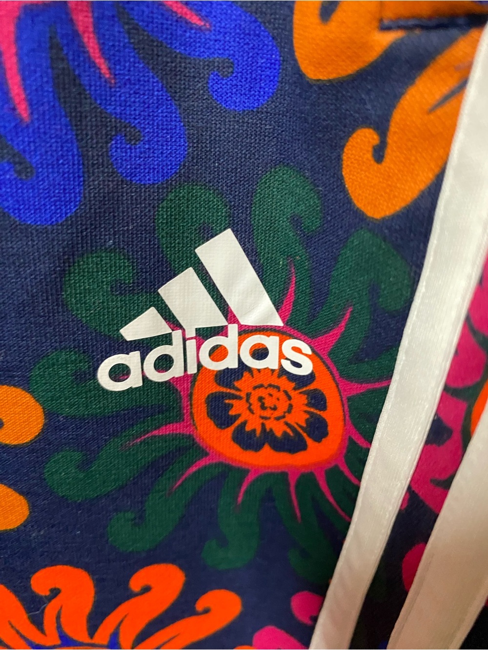 FARM Rio Multicolor Floral Track Pants - Picture 10 of 10